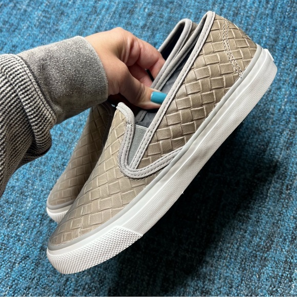 Sperry Seaside Emboss Weave Slip On Leather Shoes - Picture 3 of 9